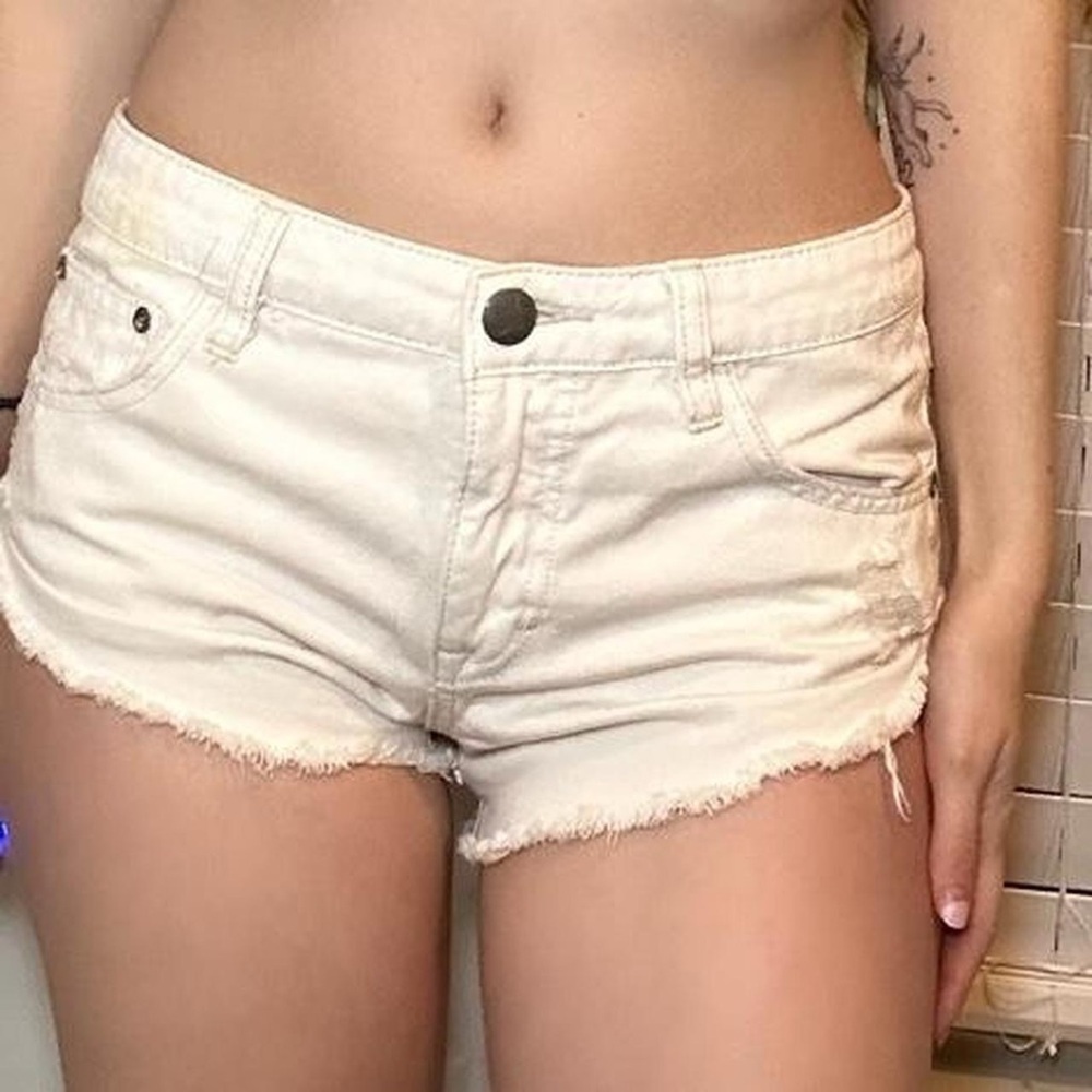 Free People white denim jean shorts